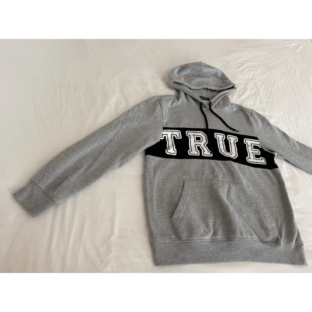 True Religion Mens Heather Gray Logo Pullover Hoodie Sweatshirt Distressed Print